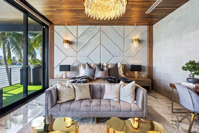 $39,995,000 | 733 Middle River Drive, Fort Lauderdale, FL 33304