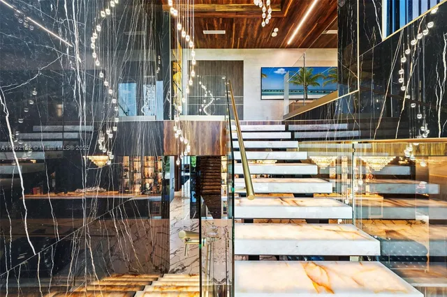 $39,995,000 | 733 Middle River Drive, Fort Lauderdale, FL 33304