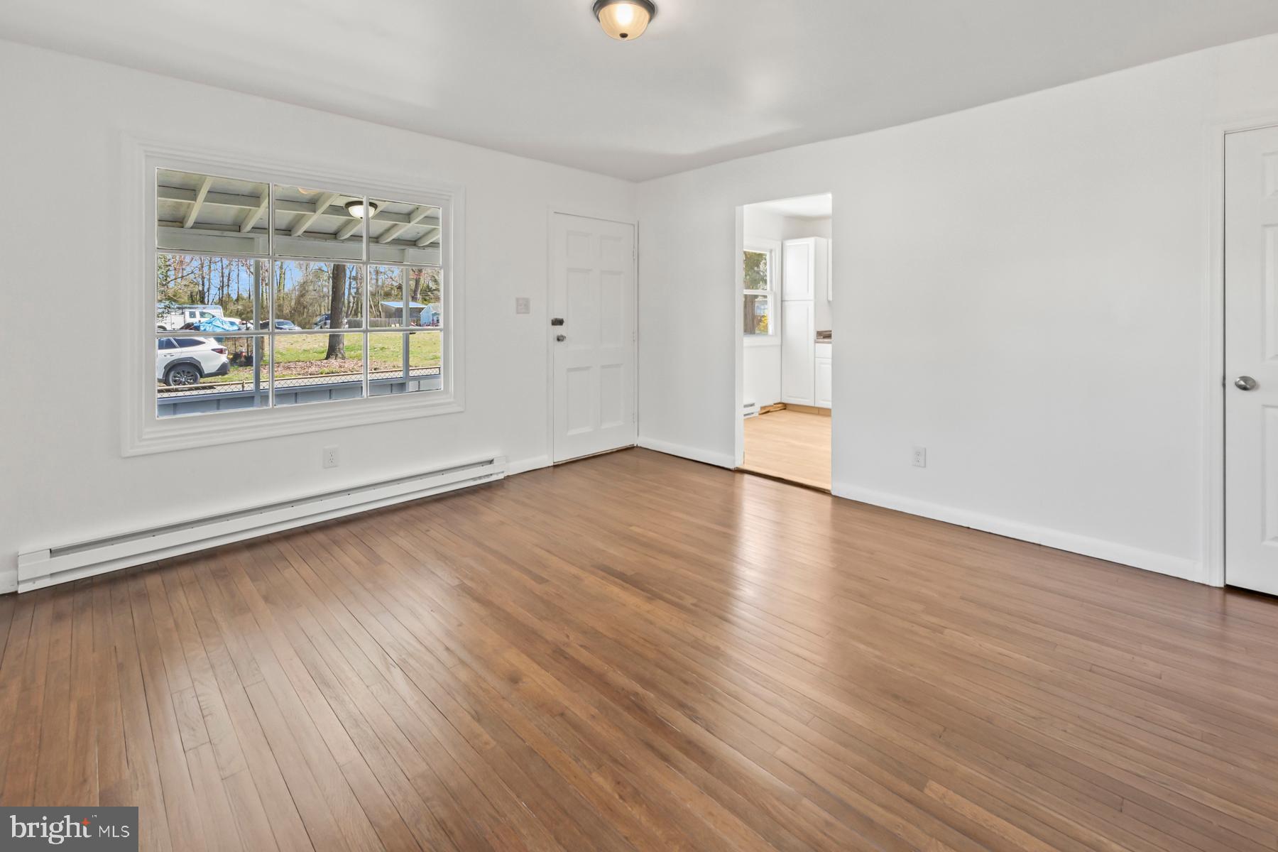 209 Dandelion Road Millville, NJ 08332 - Photo 4 of 39