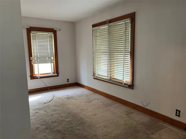 $1,200 | 124 Squires Avenue, Unit 1, Endicott, NY 13760