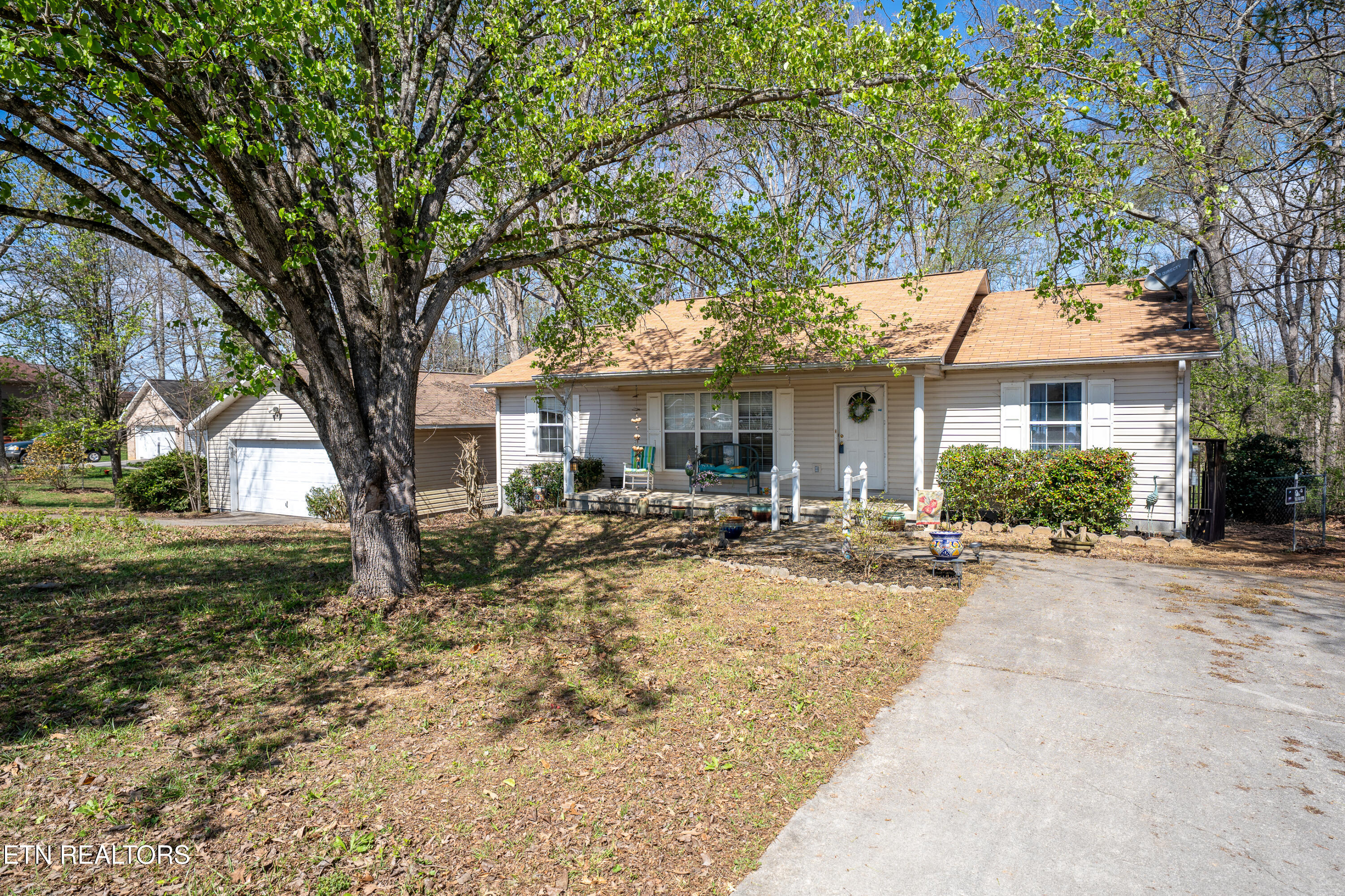 5111 Morganton Road Greenback, TN 37742 - Photo 1 of 27 DSC00464