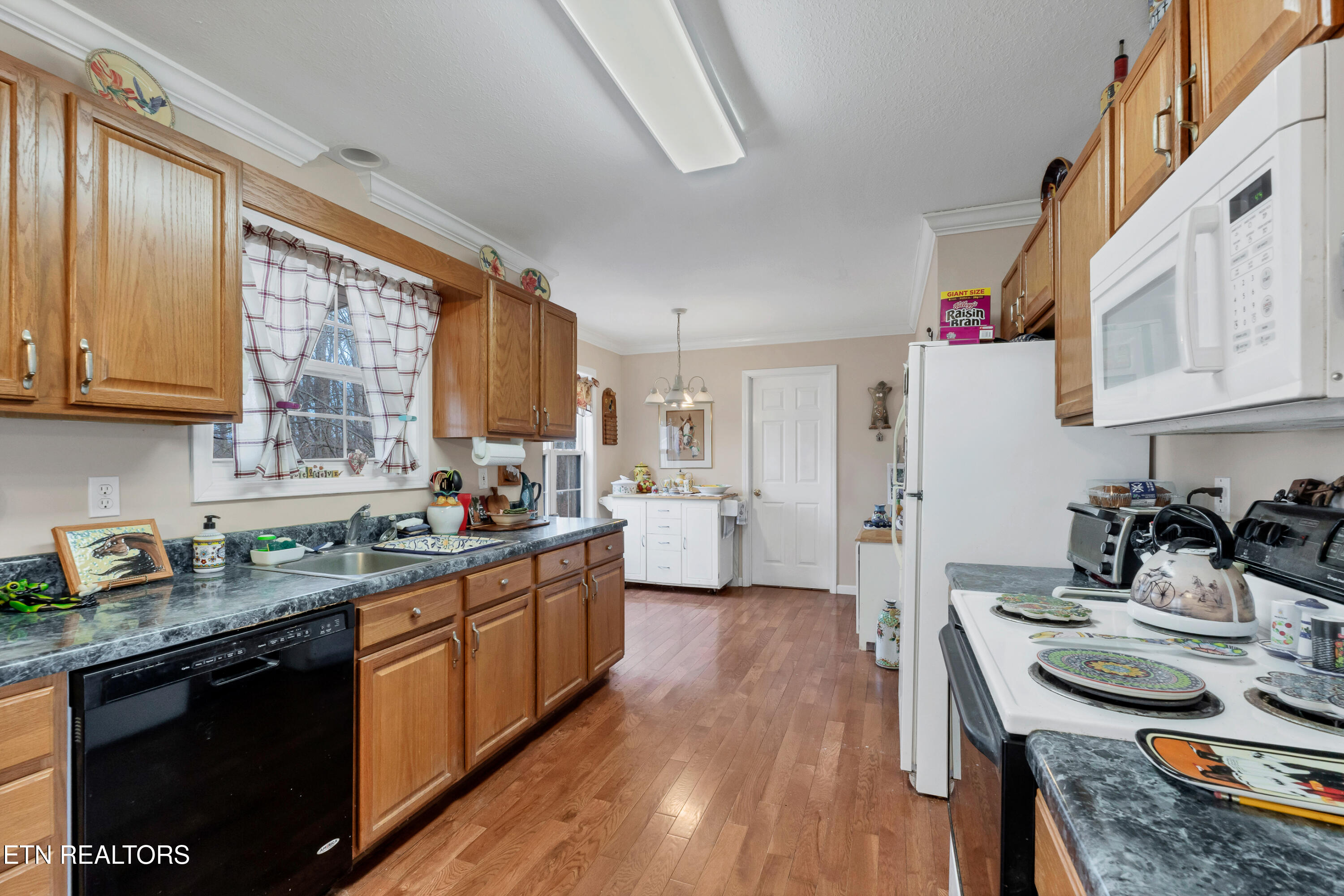 5111 Morganton Road Greenback, TN 37742 - Photo 11 of 27 DSC05728