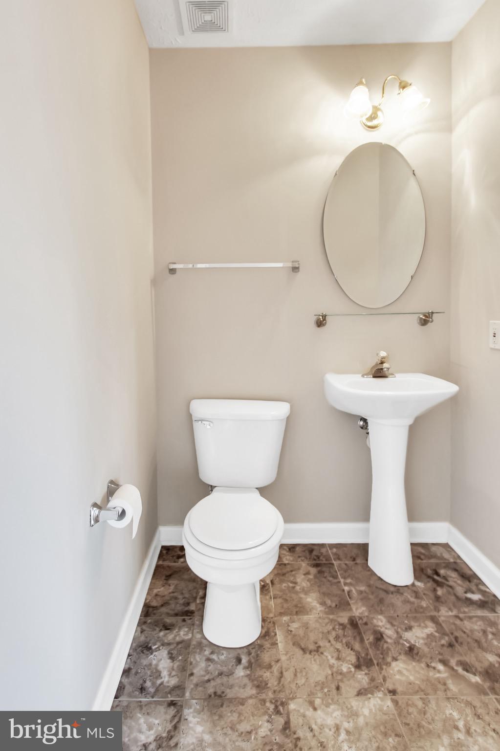 5014 Finsbury Road Baltimore, MD 21237 - Photo 12 of 26 Gallery Image 12