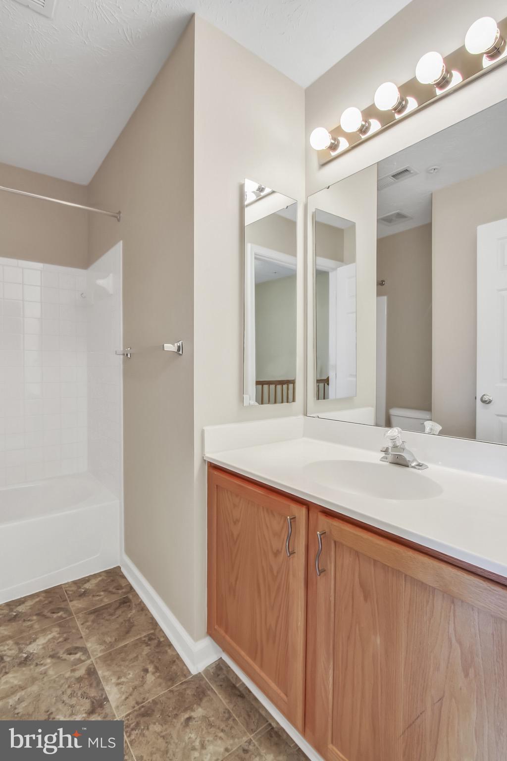 5014 Finsbury Road Baltimore, MD 21237 - Photo 18 of 26 Gallery Image 18