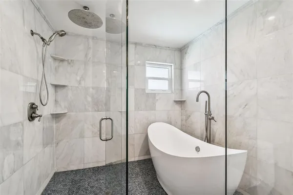 $1,999,000 | 221 Howard Drive, Belleair Beach, FL 33786