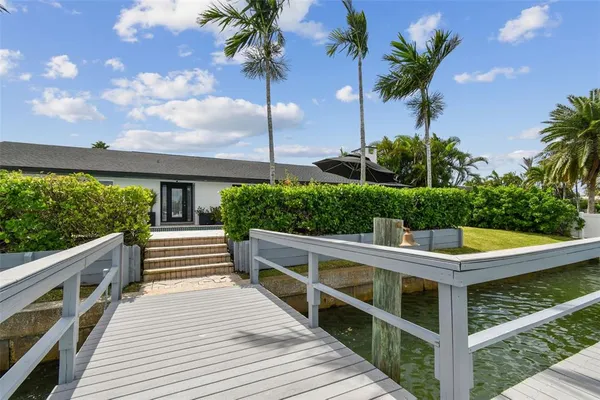 $1,999,000 | 221 Howard Drive, Belleair Beach, FL 33786