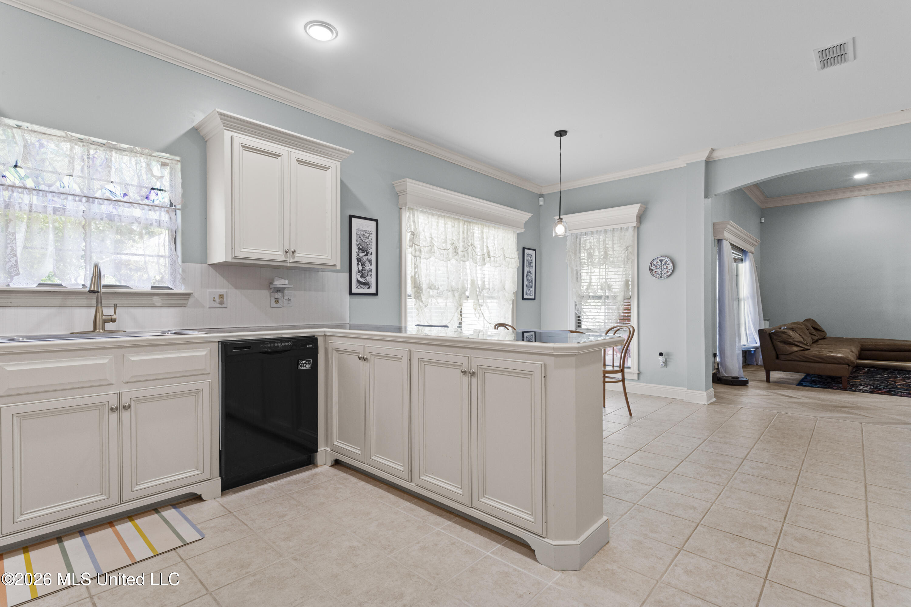 2412 Old Bay Road Biloxi, MS 39531 - Photo 17 of 37 00017