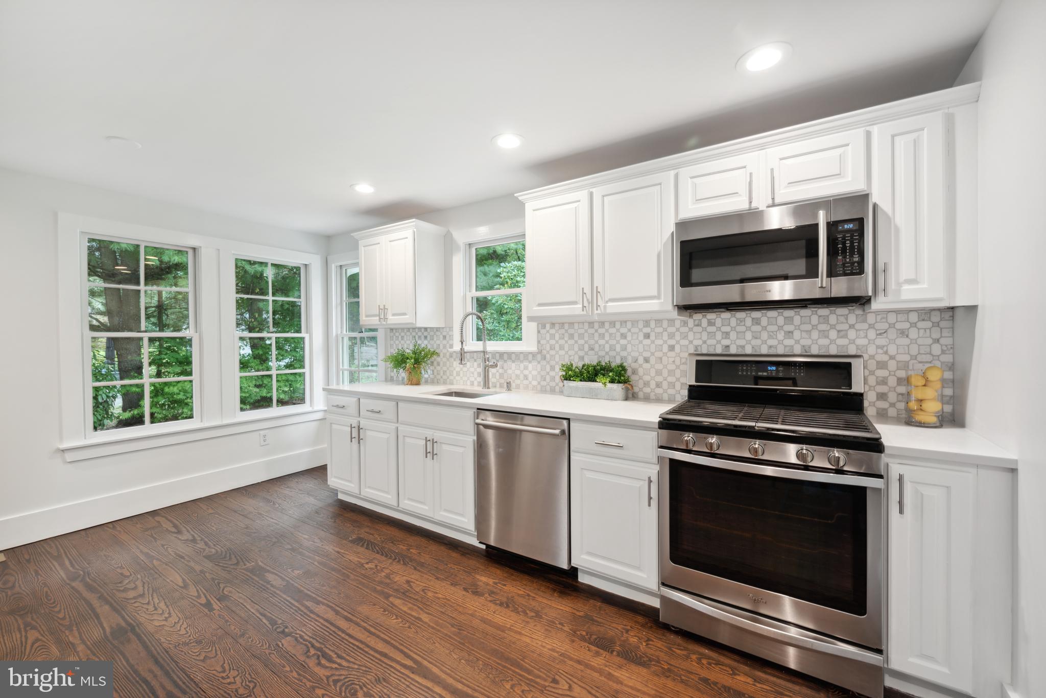 18 Station Road Cranbury, NJ 08512 - Photo 9 of 34 Gallery Image 9