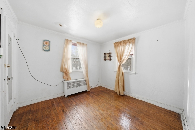 1067 Julia Street Teaneck, NJ 07666 - Photo 22 of 34