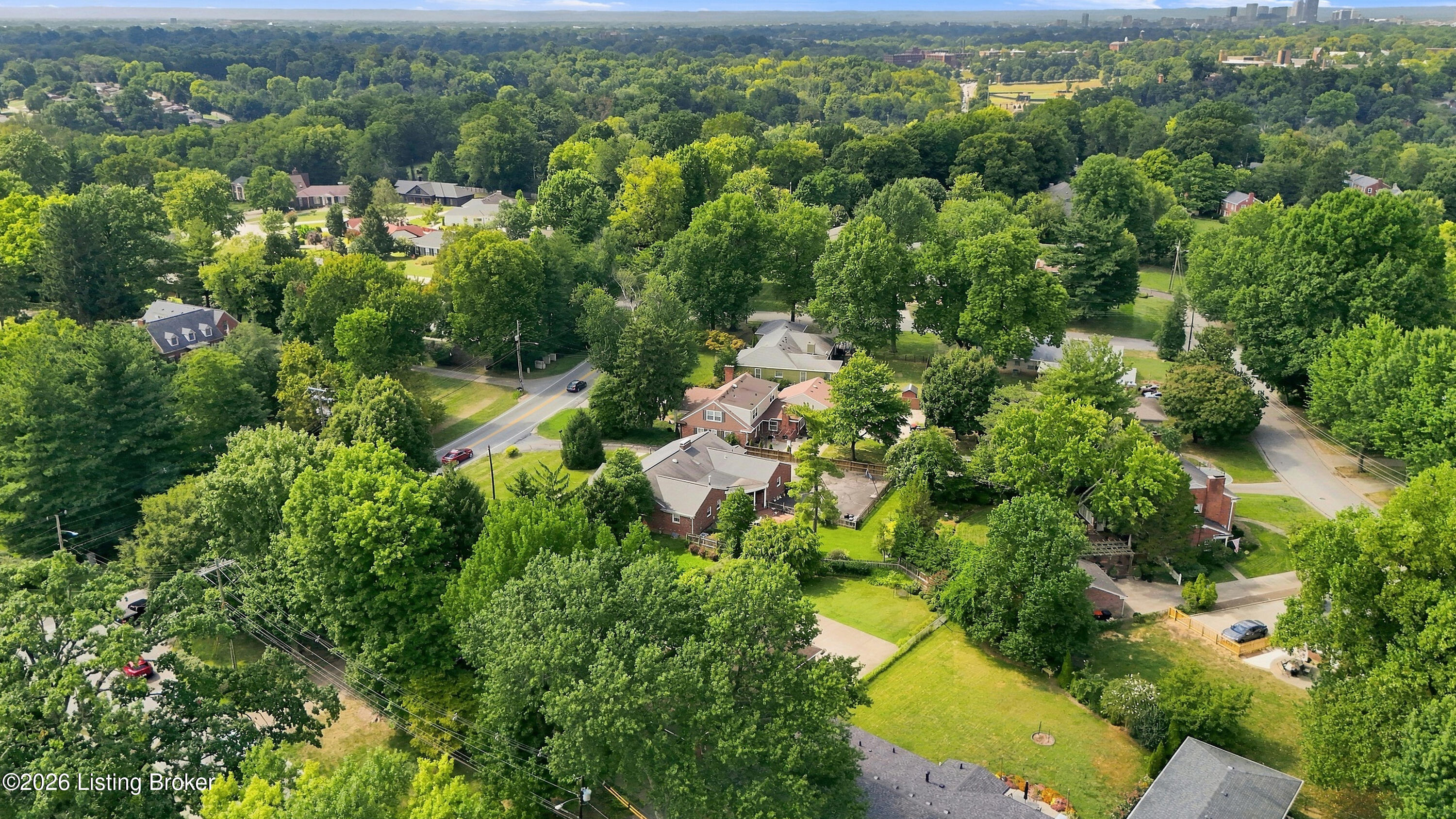 3217 Dundee Road Louisville, KY 40205 - Photo 69 of 73 61_3217dundee_louisvillerealestatemedia_