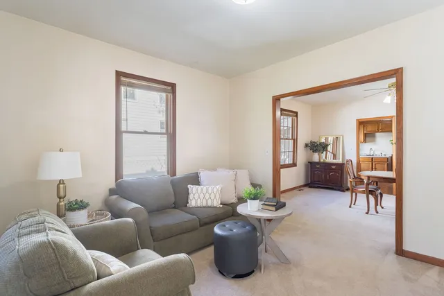 $299,900 | 409 South Hale Street, Wheaton, IL 60187