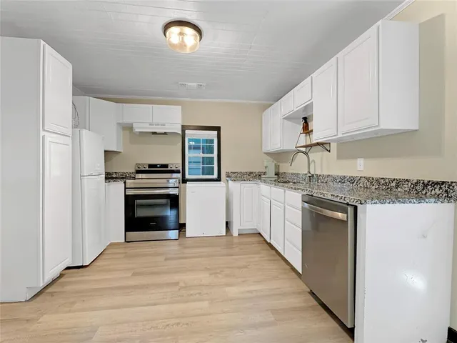 $1,400 | 604 Maple Street, Howe, TX 75459