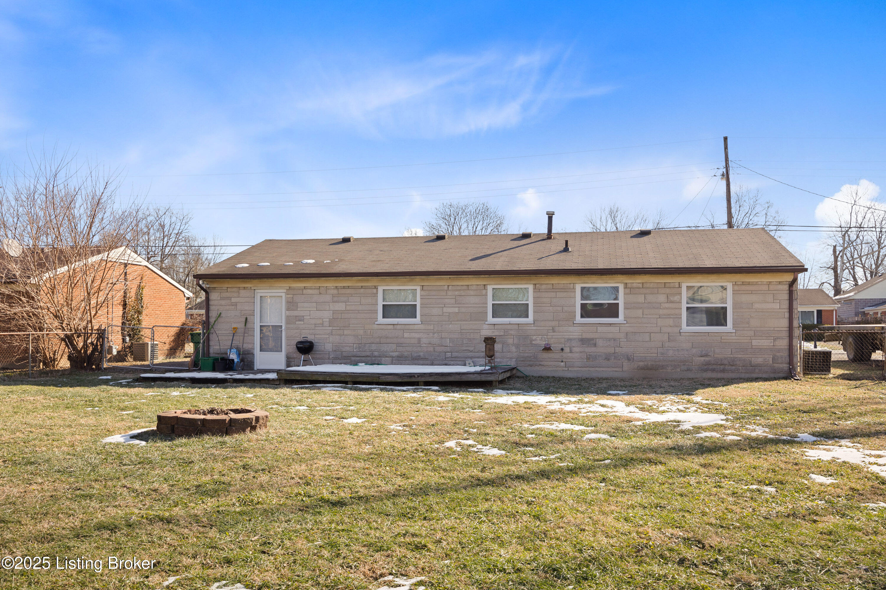 193 Valley Road Louisville, KY 40229 - Photo 23 of 23 024