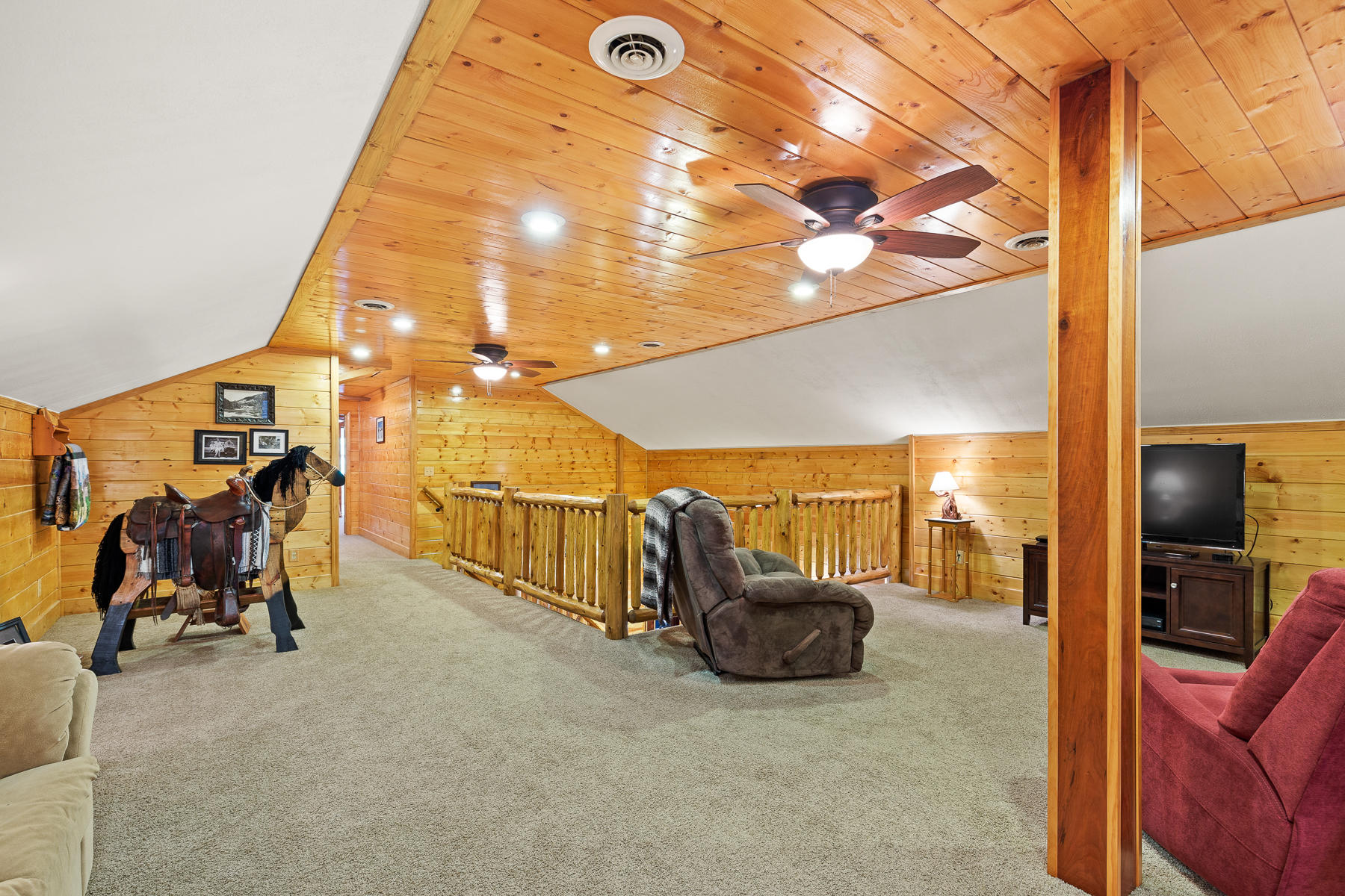 225 Lee School Road LaFayette, GA 30728 - Photo 33 of 48 Upstairs Loft View1