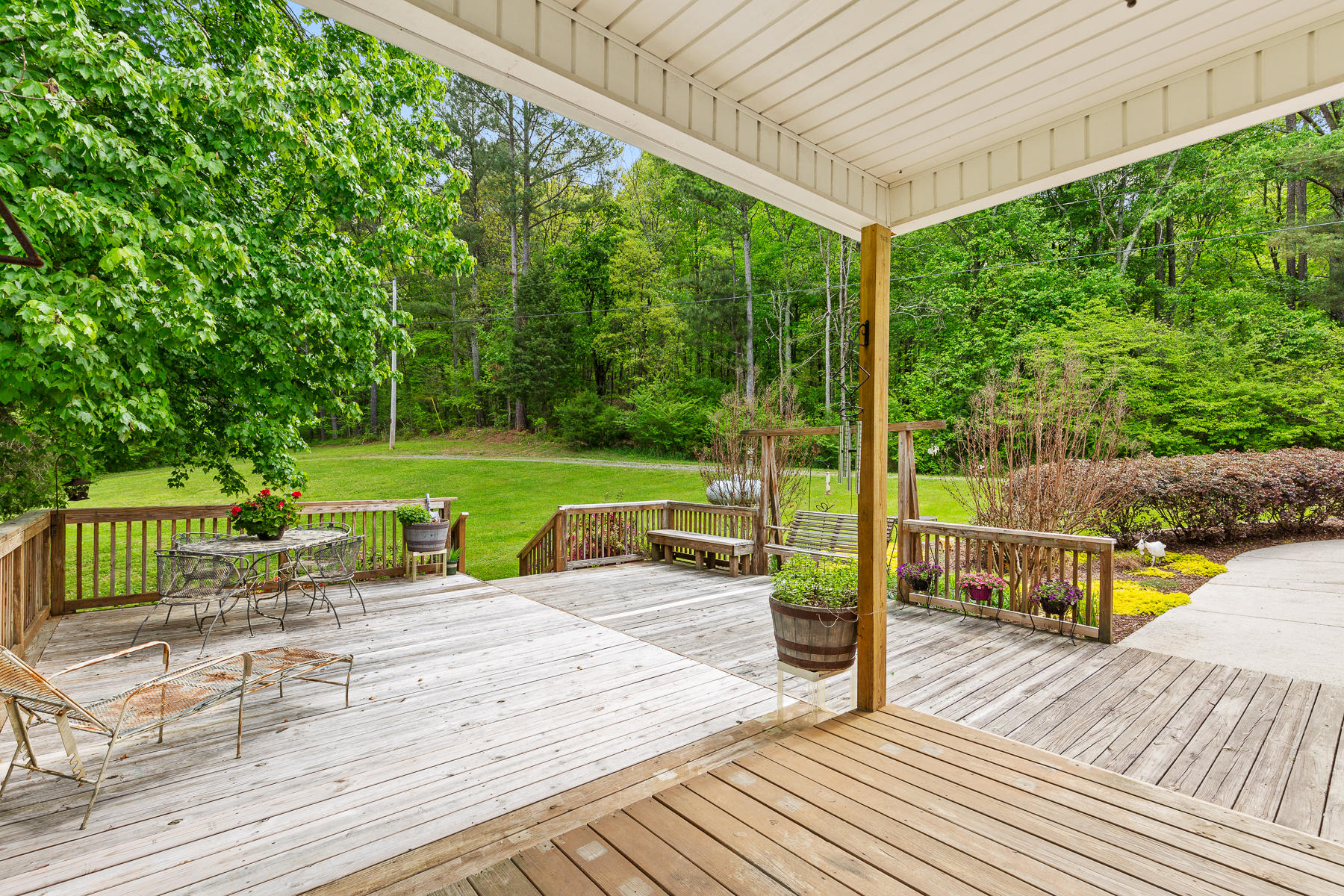 225 Lee School Road LaFayette, GA 30728 - Photo 47 of 48 Back Deck v2