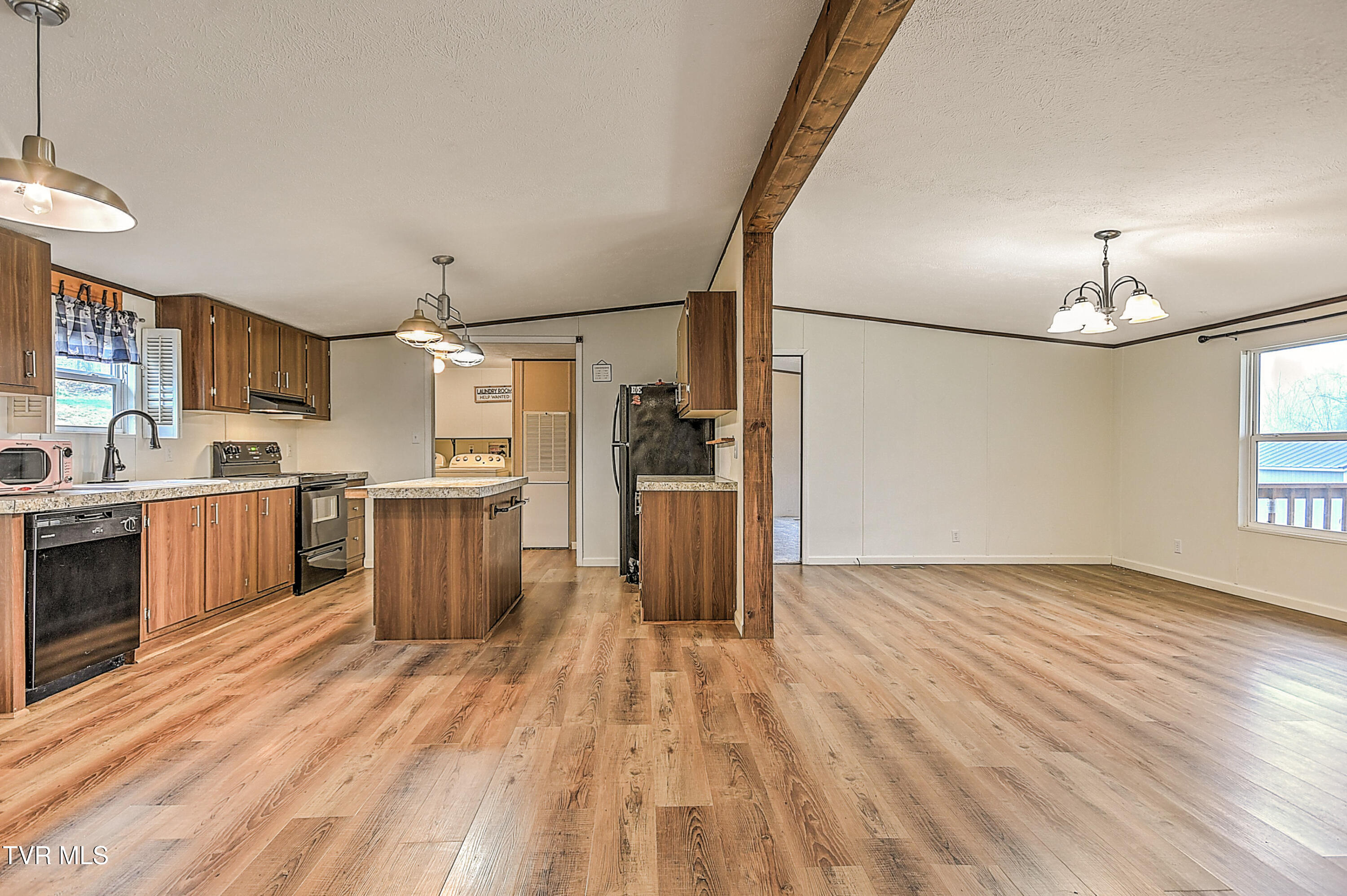 691 Lloyds Chapel Road Church Hill, TN 37642 - Photo 11 of 56 691 Lloyds Chapel KB-RF-11