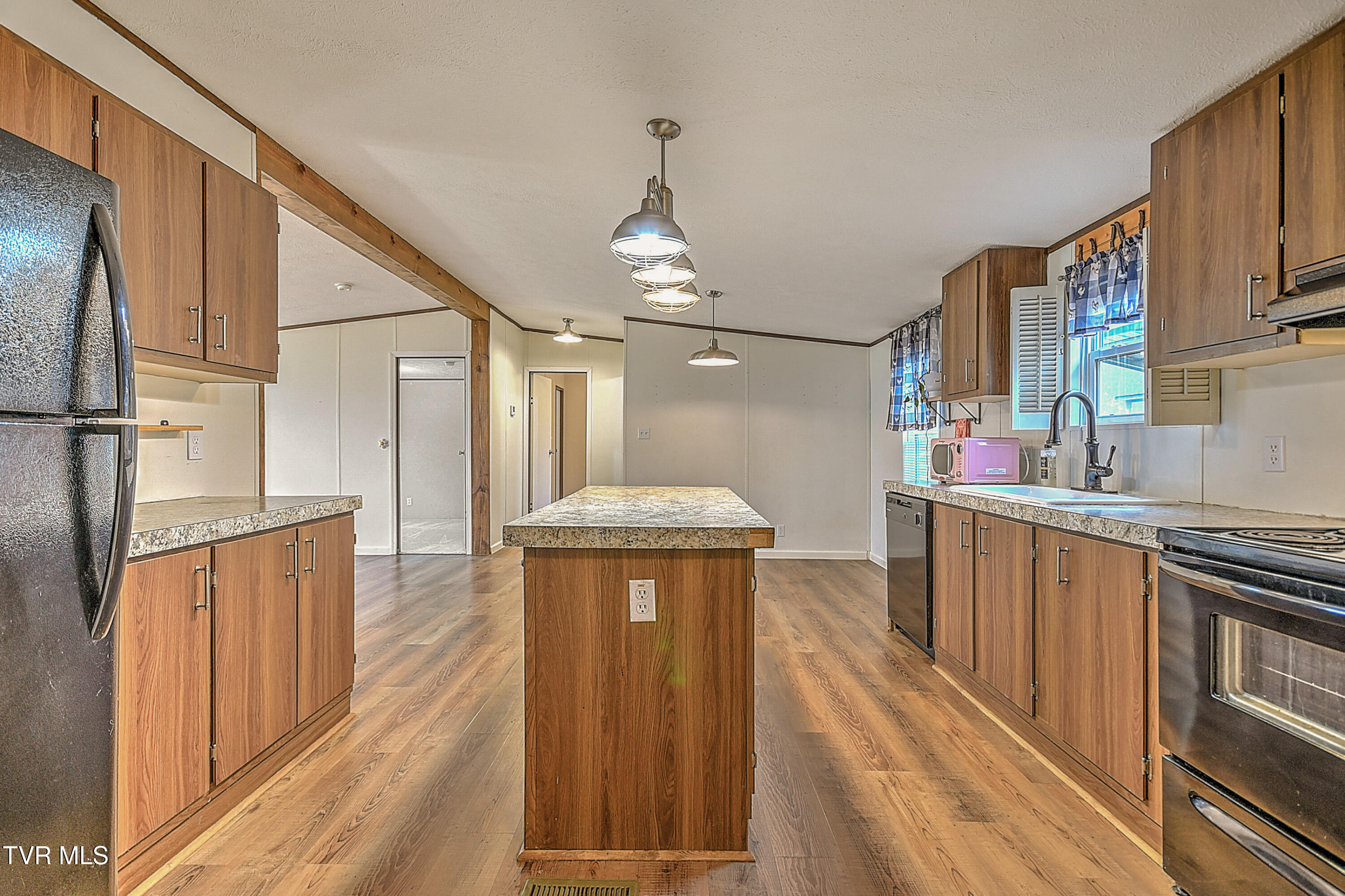 691 Lloyds Chapel Road Church Hill, TN 37642 - Photo 14 of 56 691 Lloyds Chapel KB-RF-19