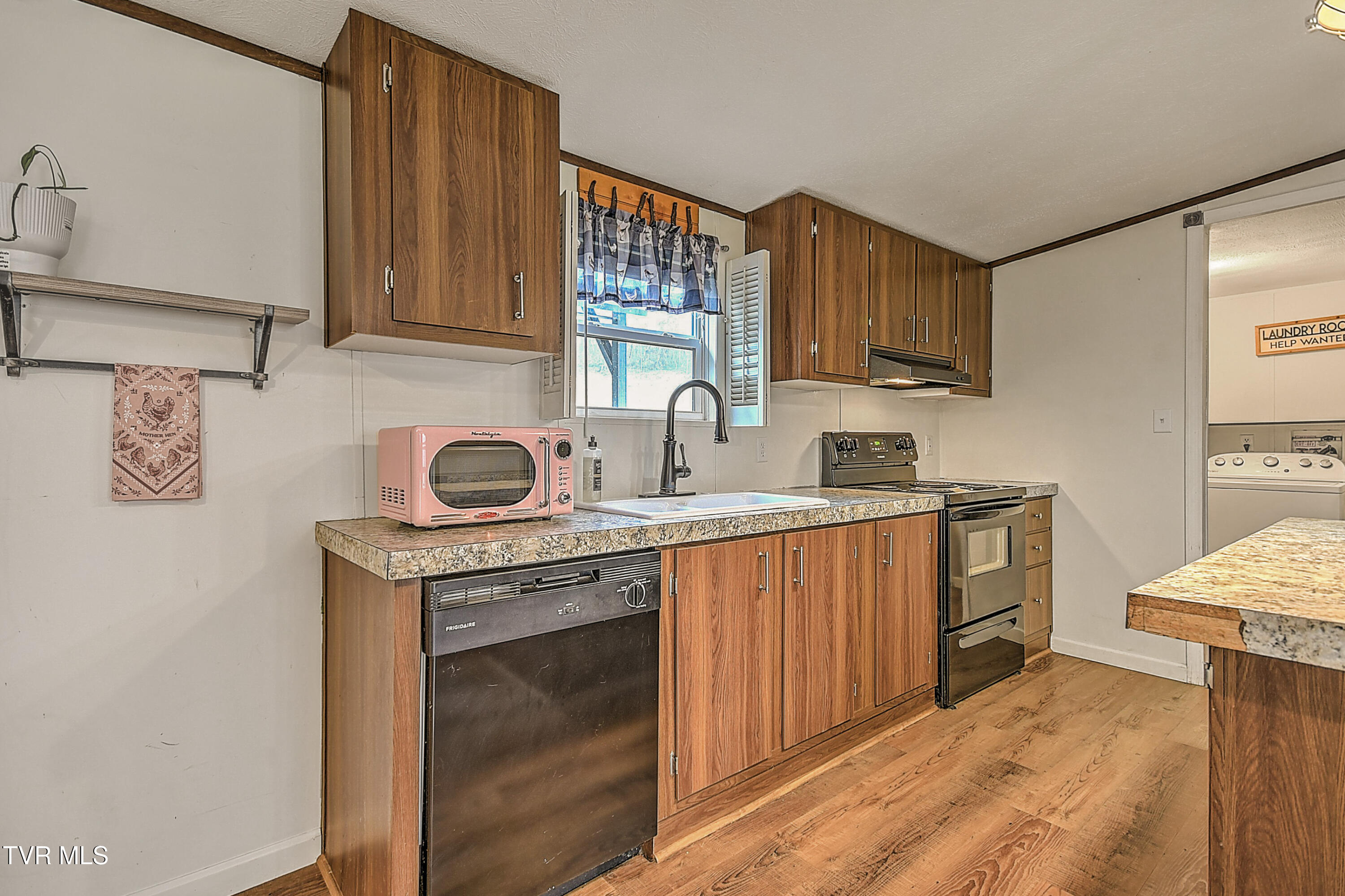 691 Lloyds Chapel Road Church Hill, TN 37642 - Photo 17 of 56 691 Lloyds Chapel KB-RF-17