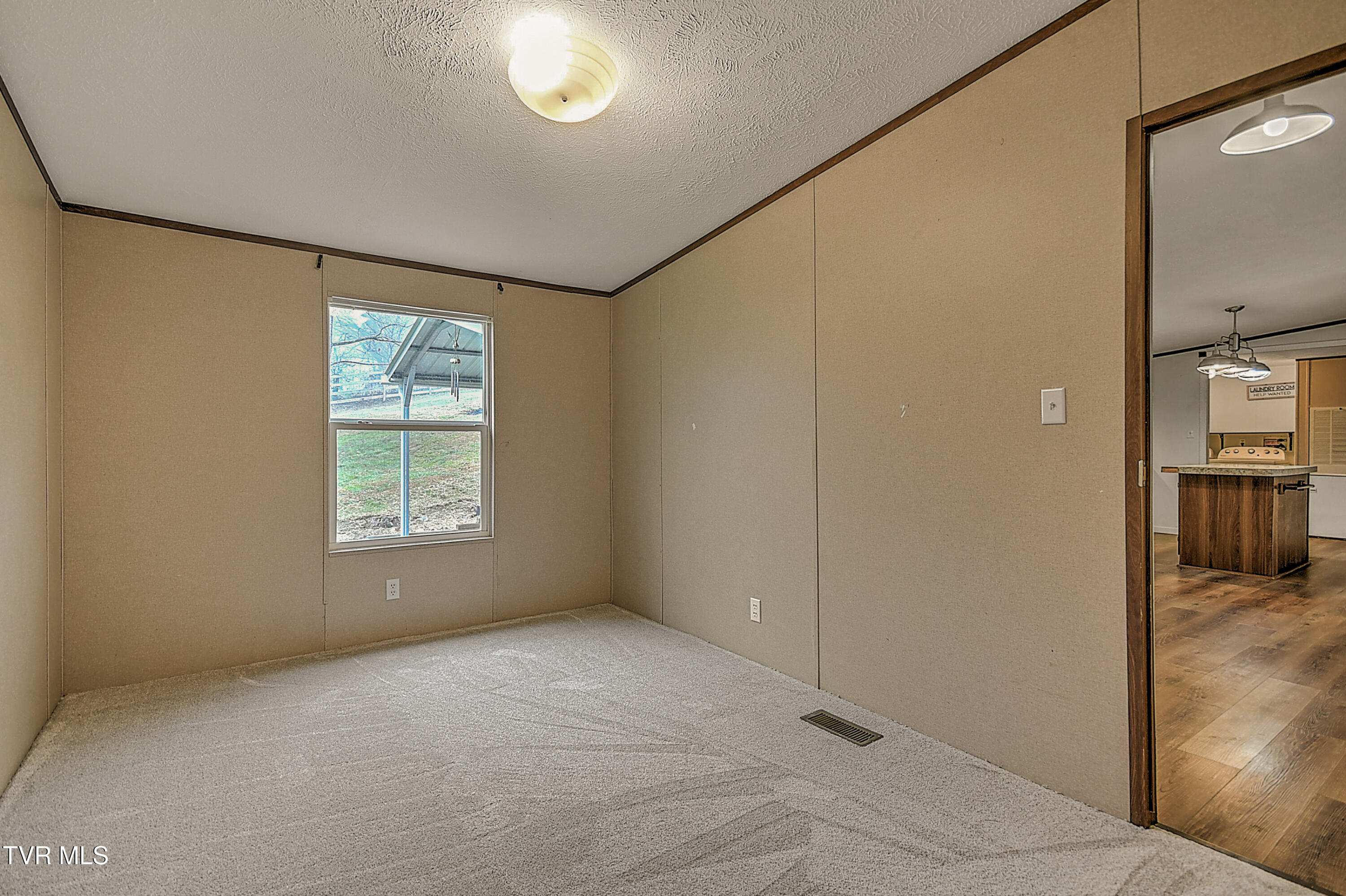 691 Lloyds Chapel Road Church Hill, TN 37642 - Photo 20 of 56 691 Lloyds Chapel KB-RF-36