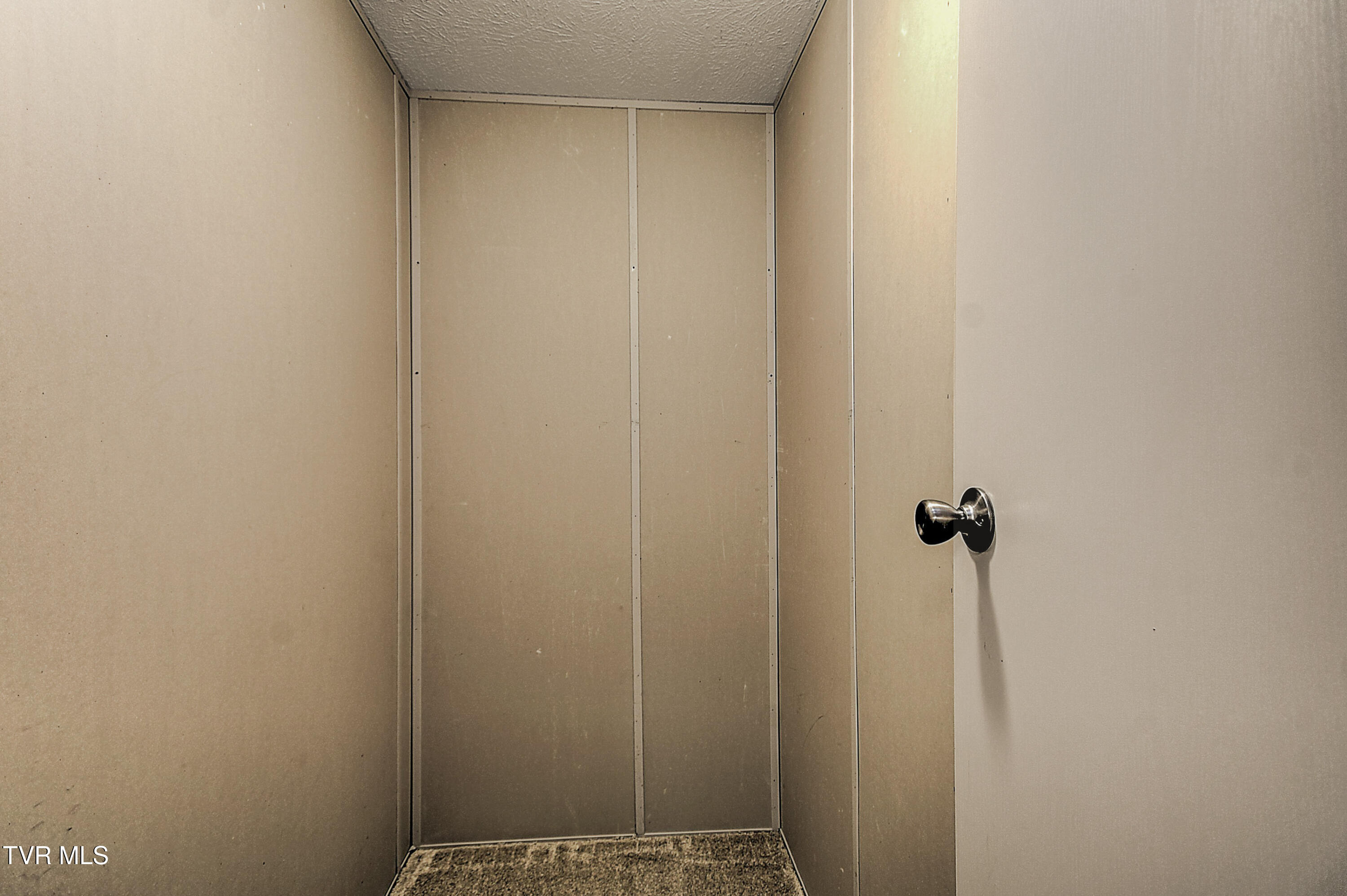 691 Lloyds Chapel Road Church Hill, TN 37642 - Photo 21 of 56 691 Lloyds Chapel KB-RF-37