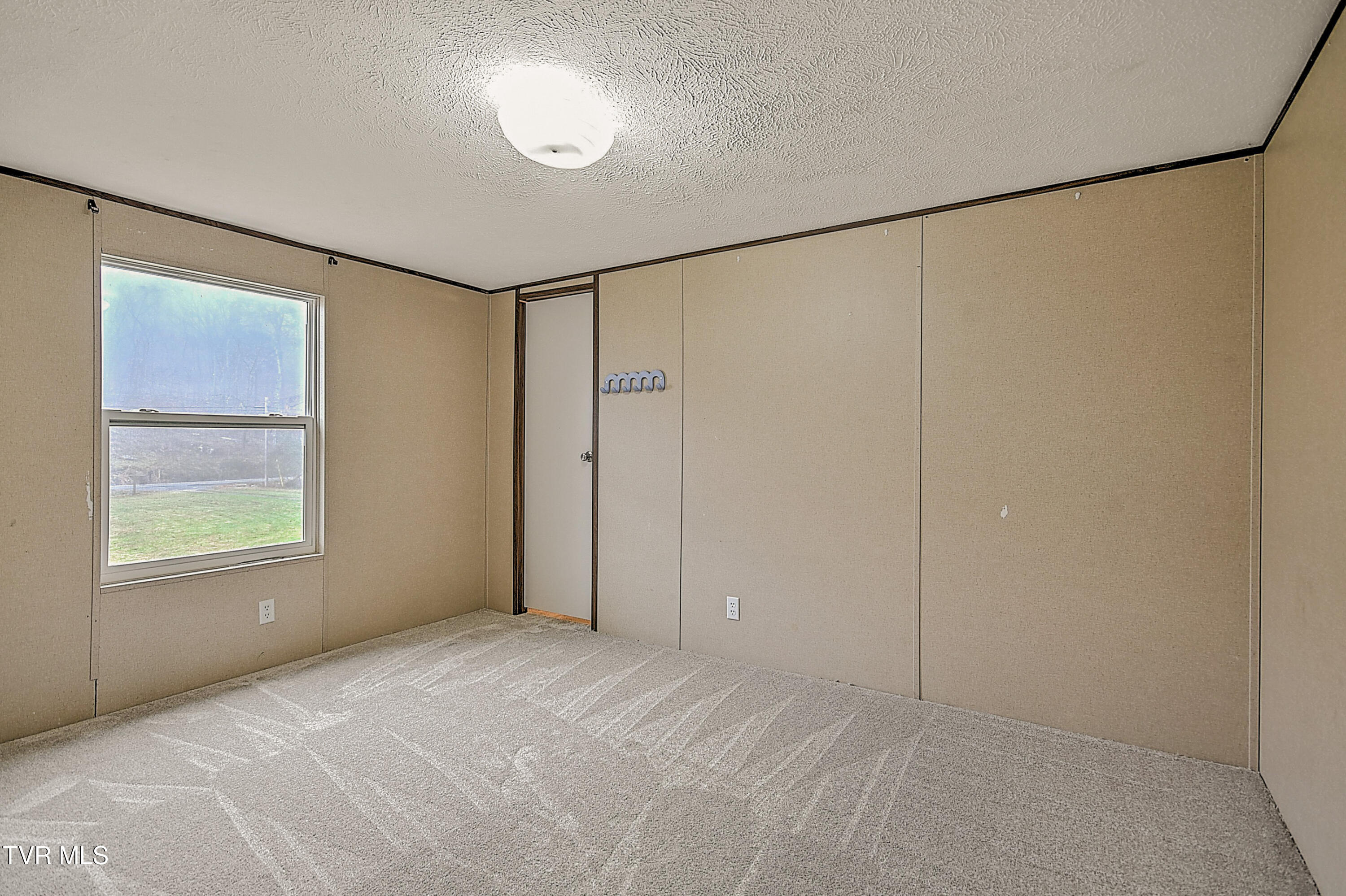 691 Lloyds Chapel Road Church Hill, TN 37642 - Photo 23 of 56 691 Lloyds Chapel KB-RF-30