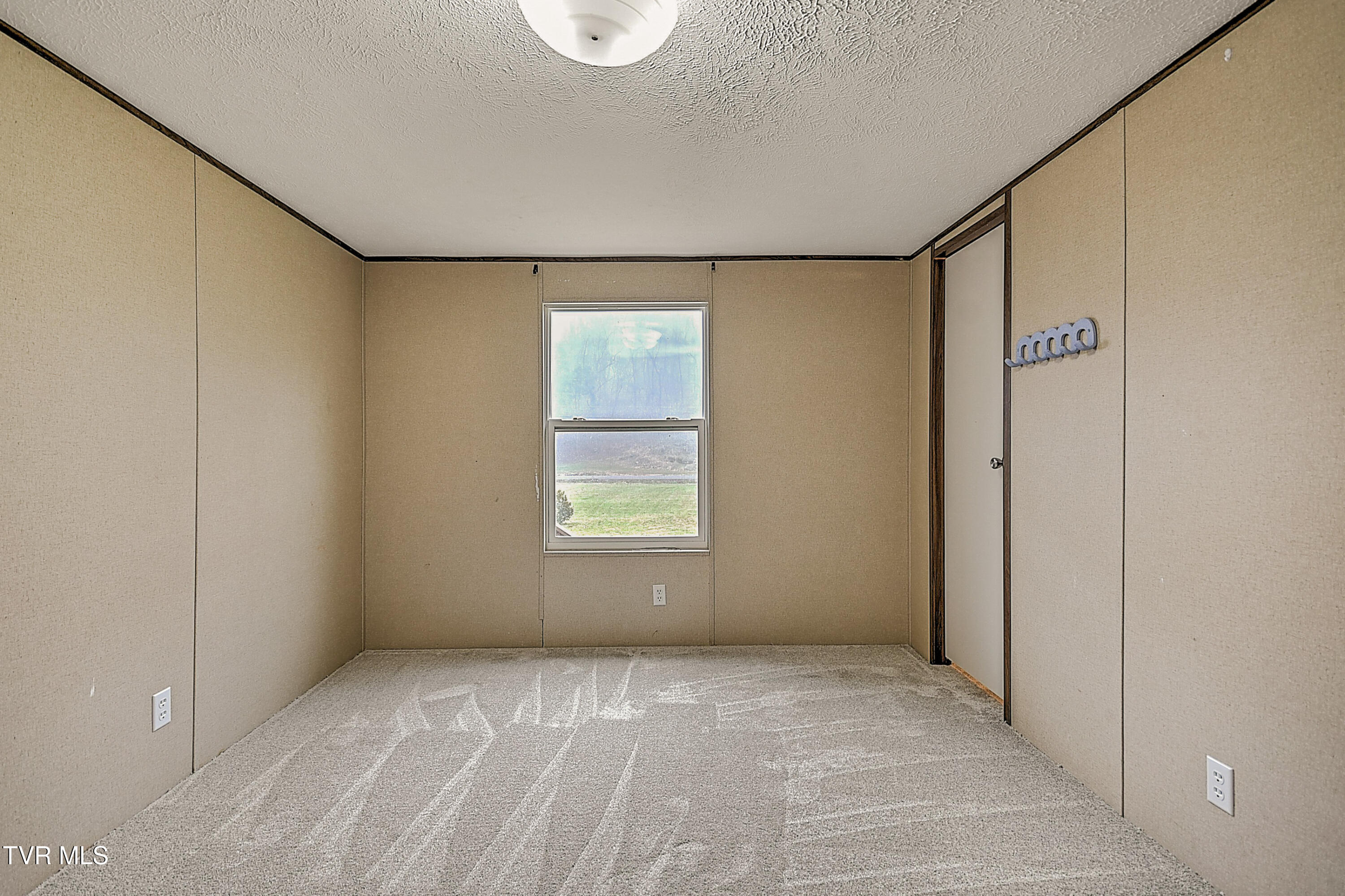 691 Lloyds Chapel Road Church Hill, TN 37642 - Photo 24 of 56 691 Lloyds Chapel KB-RF-31