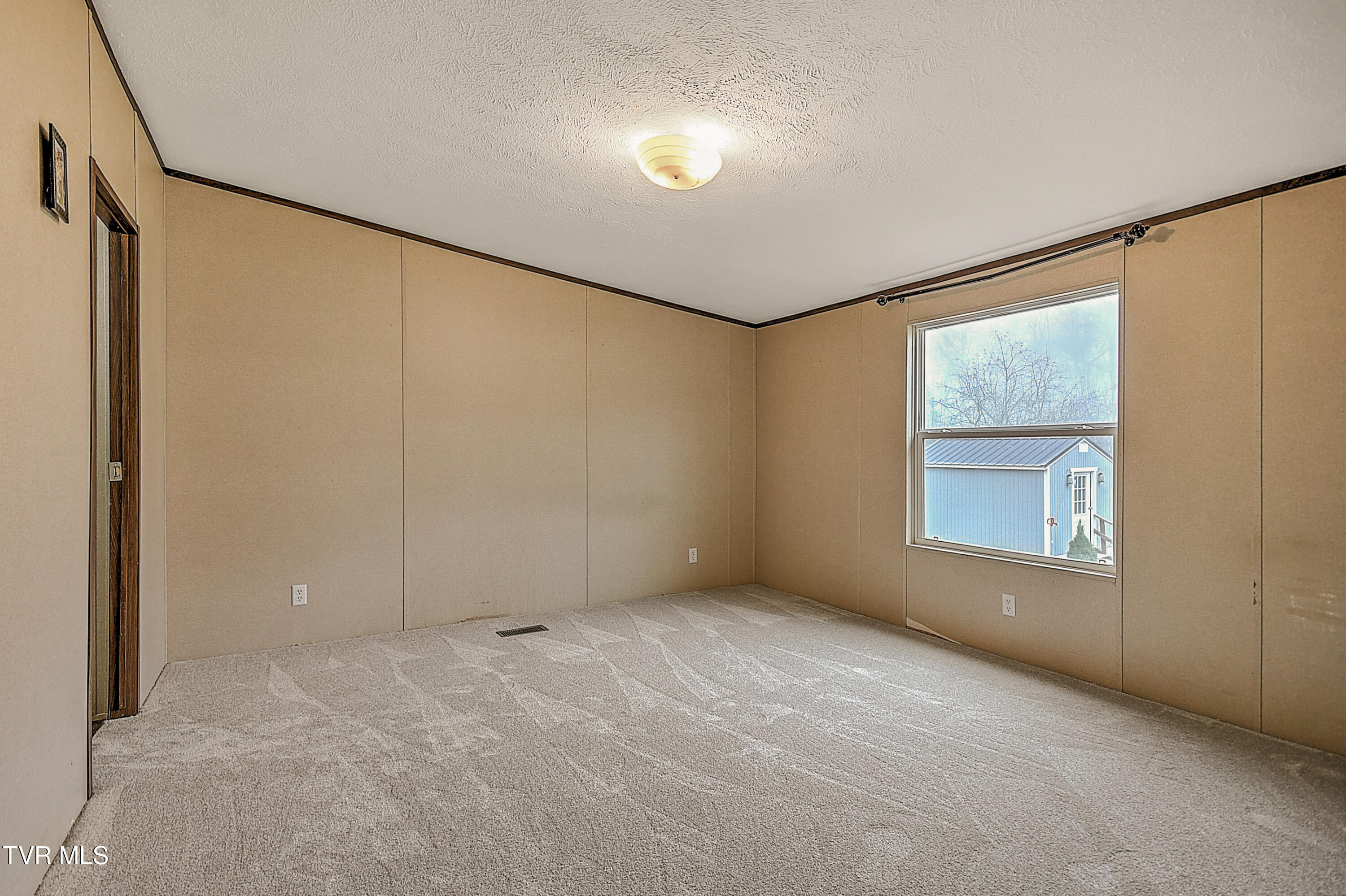 691 Lloyds Chapel Road Church Hill, TN 37642 - Photo 28 of 56 691 Lloyds Chapel KB-RF-23