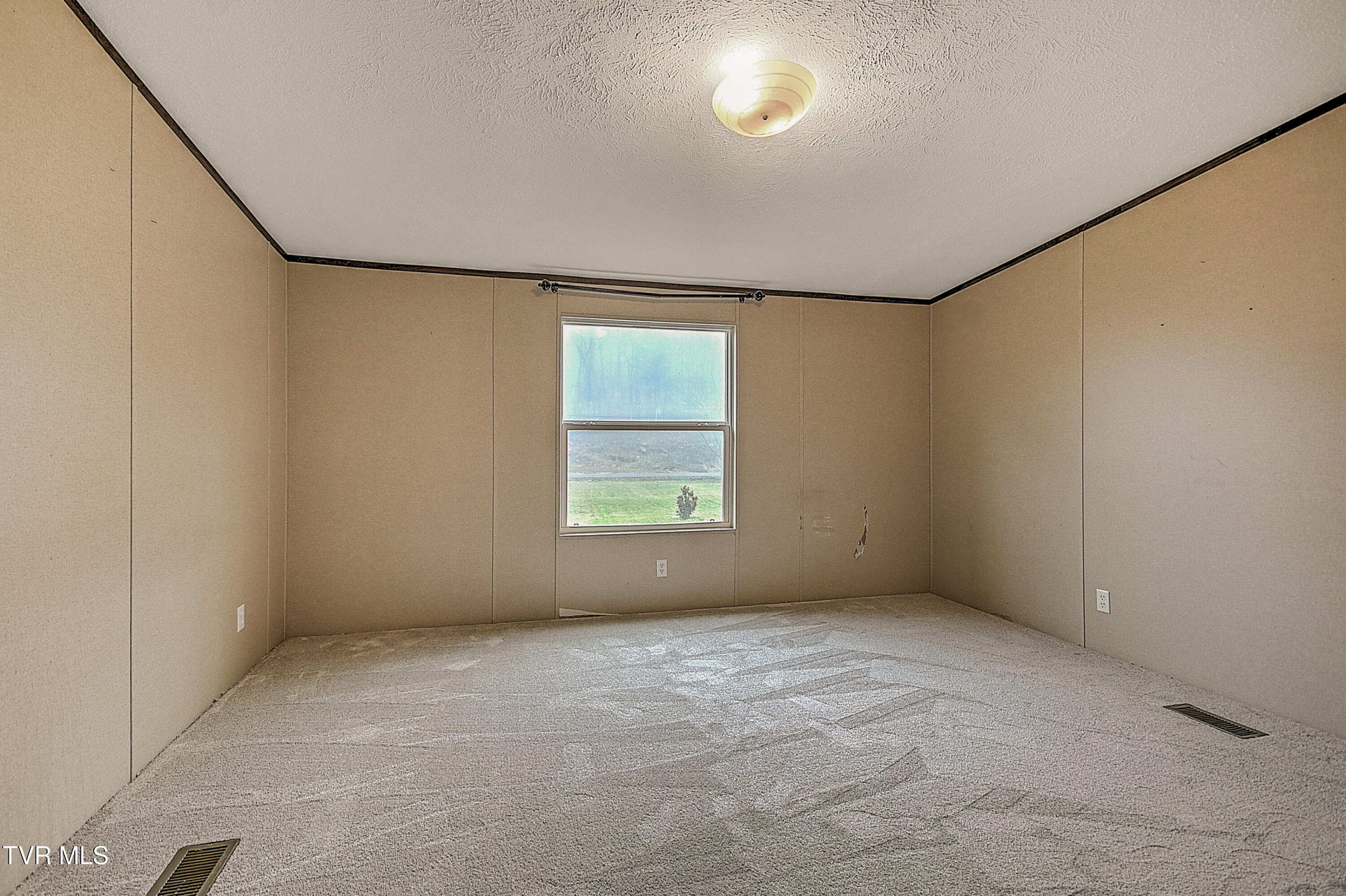 691 Lloyds Chapel Road Church Hill, TN 37642 - Photo 31 of 56 691 Lloyds Chapel KB-RF-26