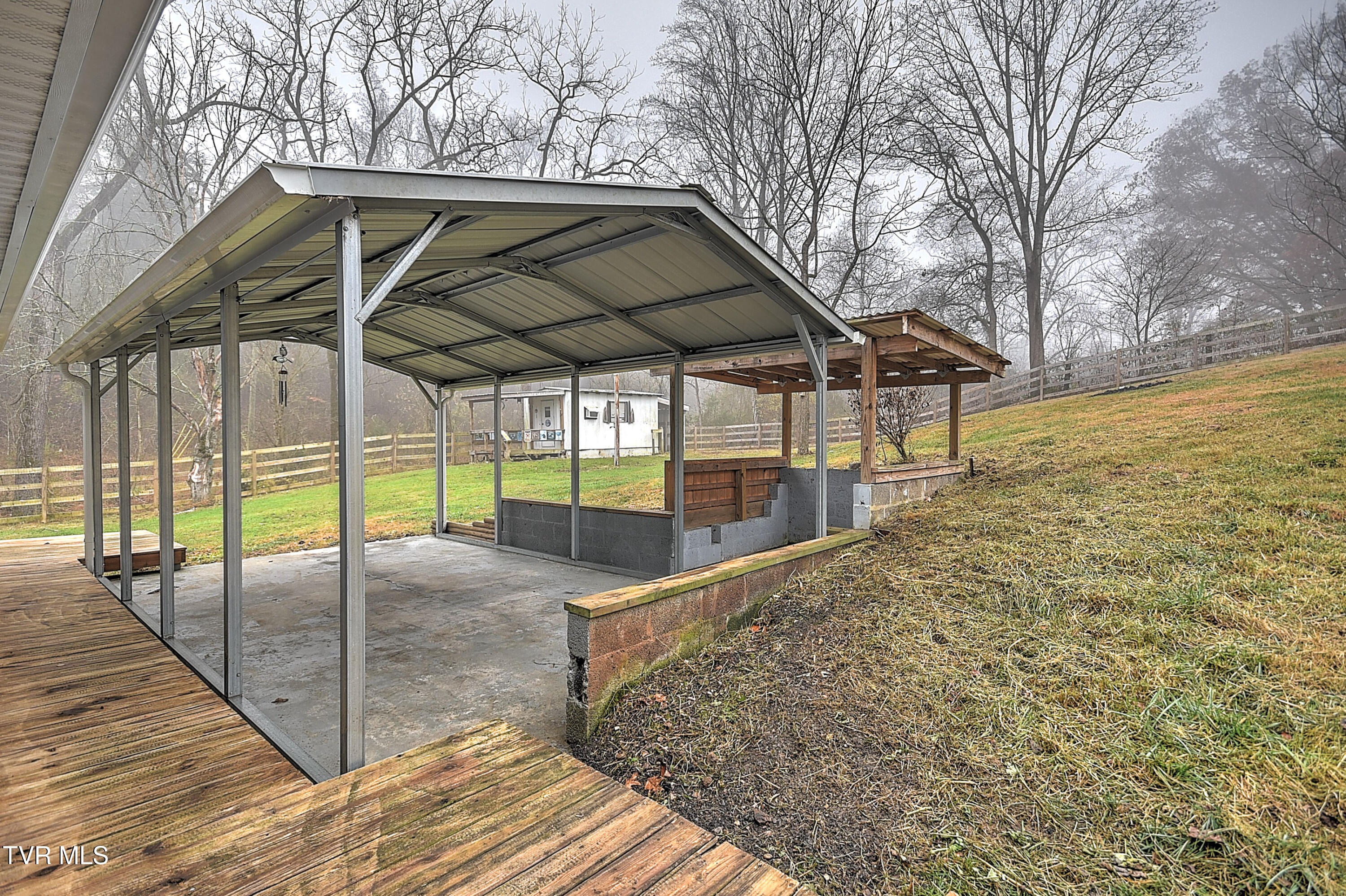 691 Lloyds Chapel Road Church Hill, TN 37642 - Photo 40 of 56 691 Lloyds Chapel KB-RF-39