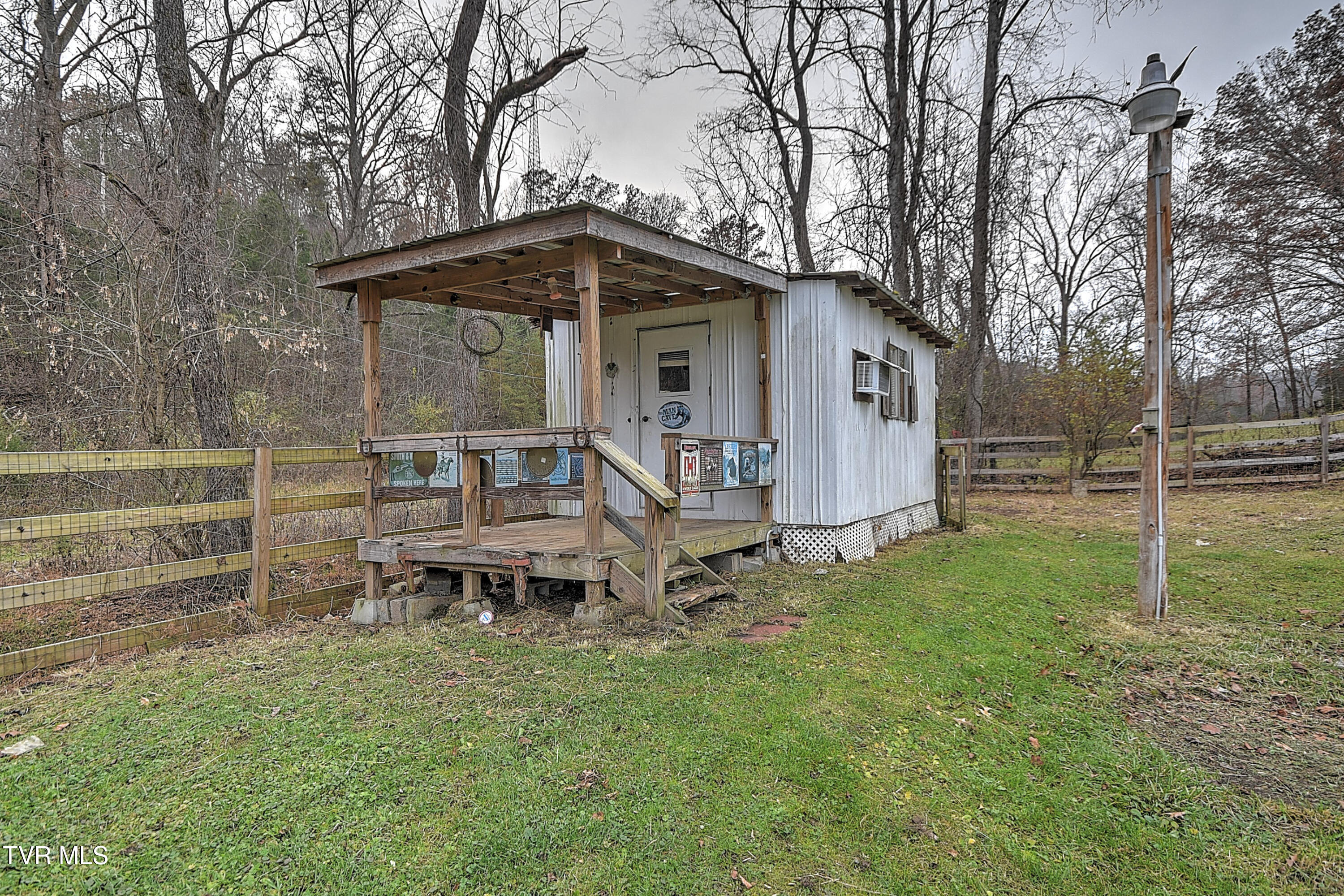 691 Lloyds Chapel Road Church Hill, TN 37642 - Photo 47 of 56 691 Lloyds Chapel KB-RF-45