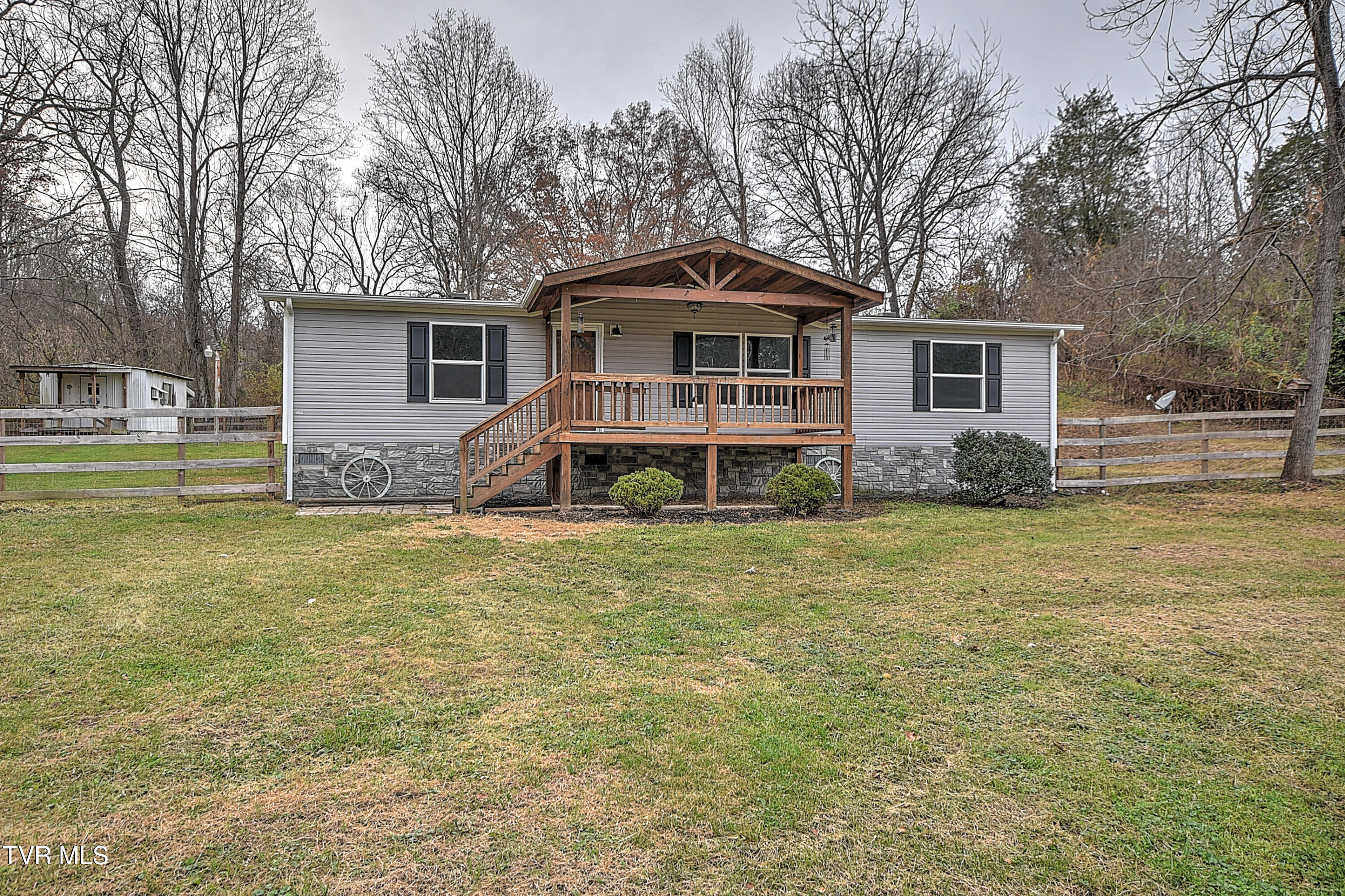 691 Lloyds Chapel Road Church Hill, TN 37642 - Photo 51 of 56 691 Lloyds Chapel KB-RF