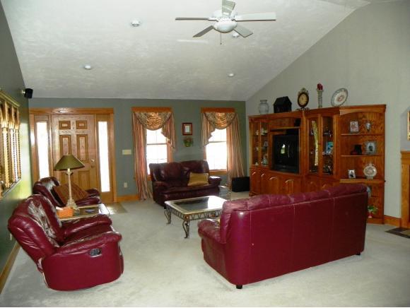 3028 Gobblers Knob Road West Harrison, IN 47060 - Photo 4 of 20 Gallery Image 4