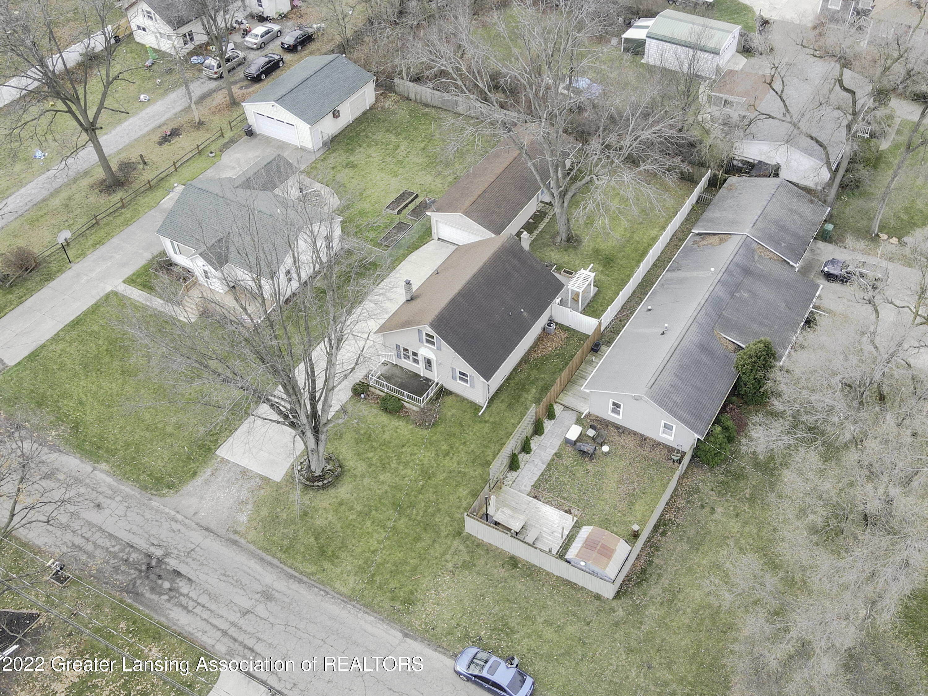 408 Clement Road Lansing, MI 48917 - Photo 23 of 26 408_Clement_Rd_155