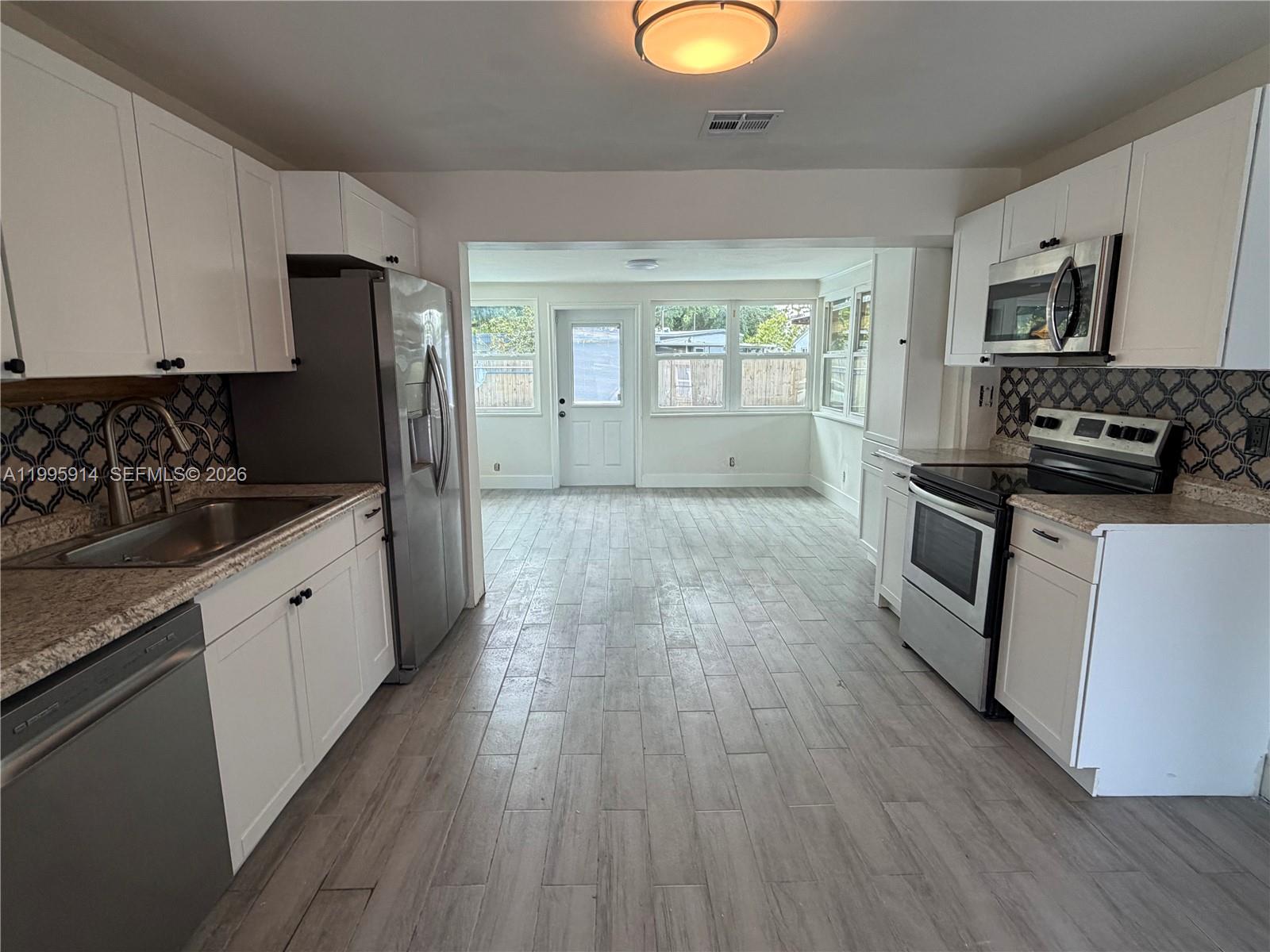 6604 Raleigh Street Hollywood, FL 33024 - Photo 4 of 8