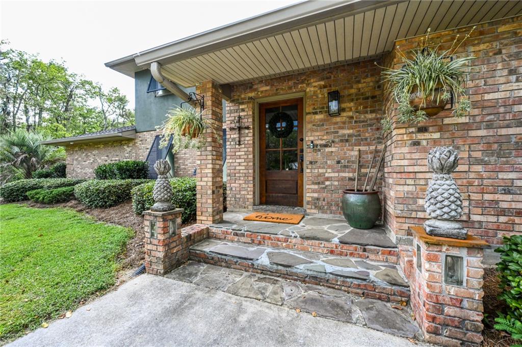 117 Doubloon Drive Slidell, LA 70461 - Photo 4 of 38