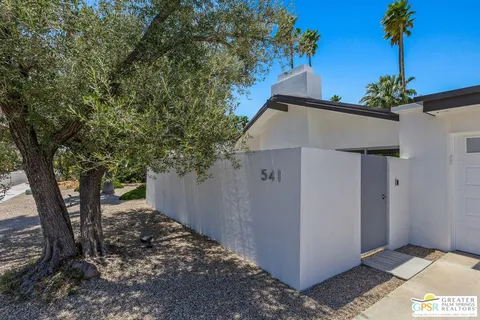 $1,095,000 | 541 North Cantera Circle, Palm Springs, CA 92262