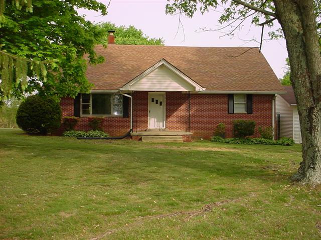 1788 Powell Road Red Boiling Springs, TN 37150 - Photo 7 of 8