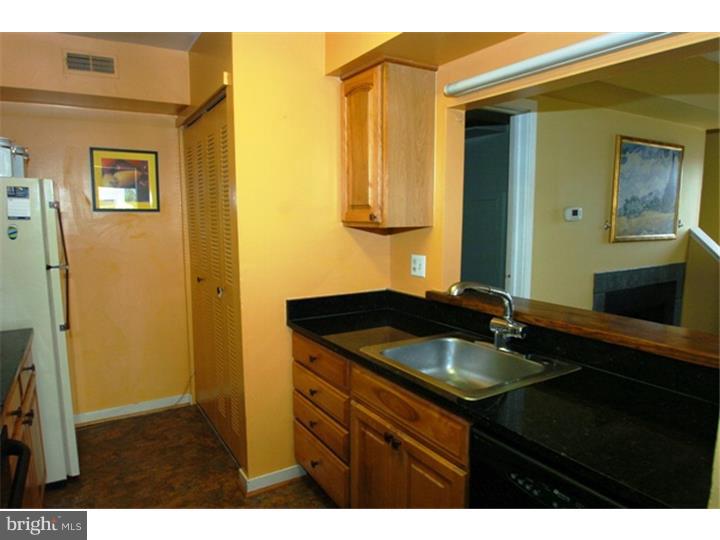 114 Sandra Road Voorhees, NJ 08043 - Photo 4 of 16 Kitchen