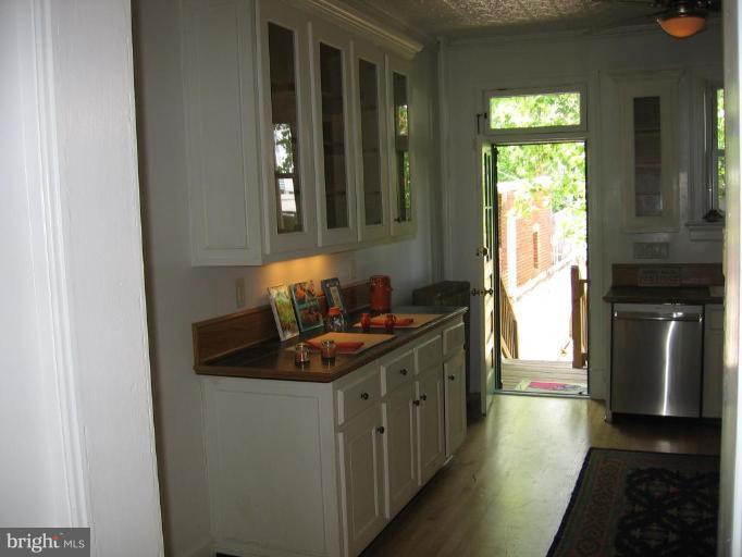 626 6th Street Northeast Washington, DC 20002 - Photo 5 of 27 Kitchen #2