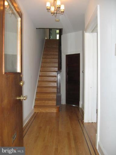 626 6th Street Northeast Washington, DC 20002 - Photo 8 of 27 Entrance / Foyer