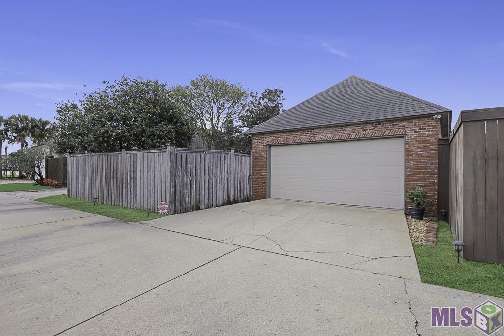 12455 Windermere Oaks Court Baton Rouge, LA 70810 - Photo 32 of 42