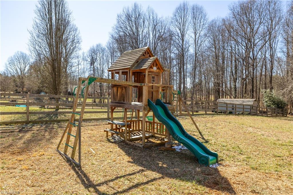 2608 Urban Loop Road Reidsville, NC 27320 - Photo 25 of 27 Gallery Image 25