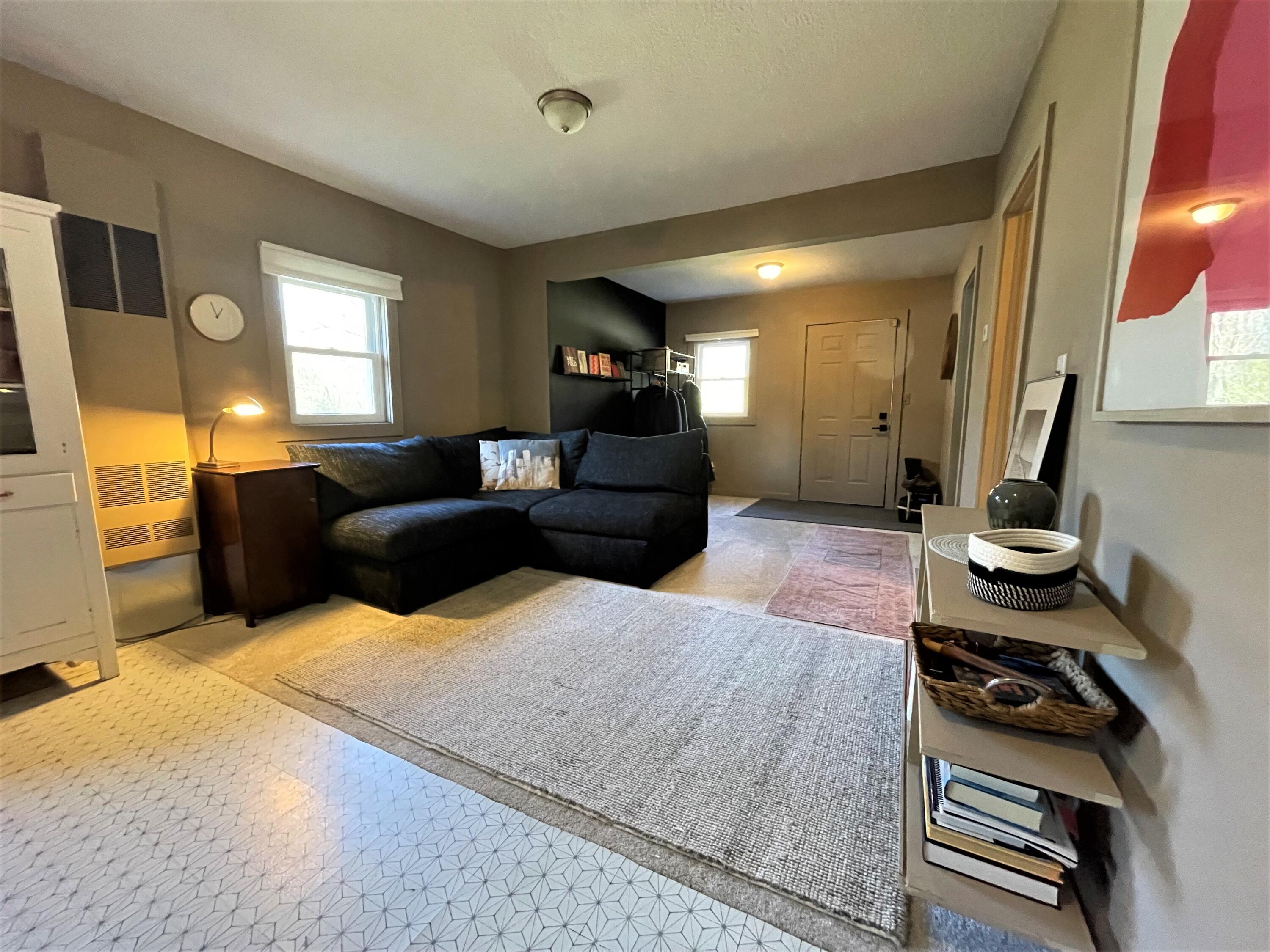 178 Seneca Road Benton Harbor, MI 49022 - Photo 12 of 42 IMG-1105