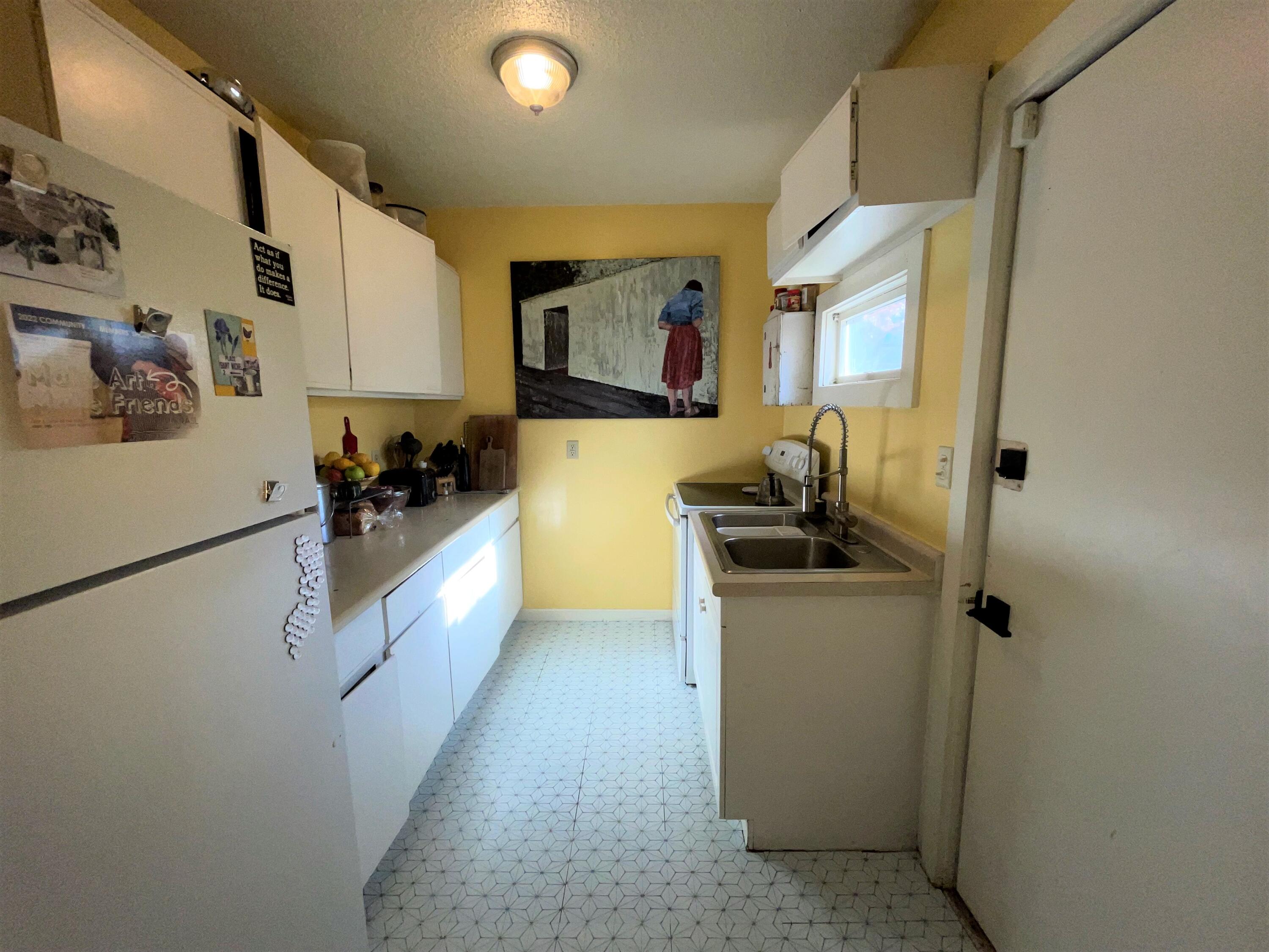 178 Seneca Road Benton Harbor, MI 49022 - Photo 19 of 42 IMG-1108