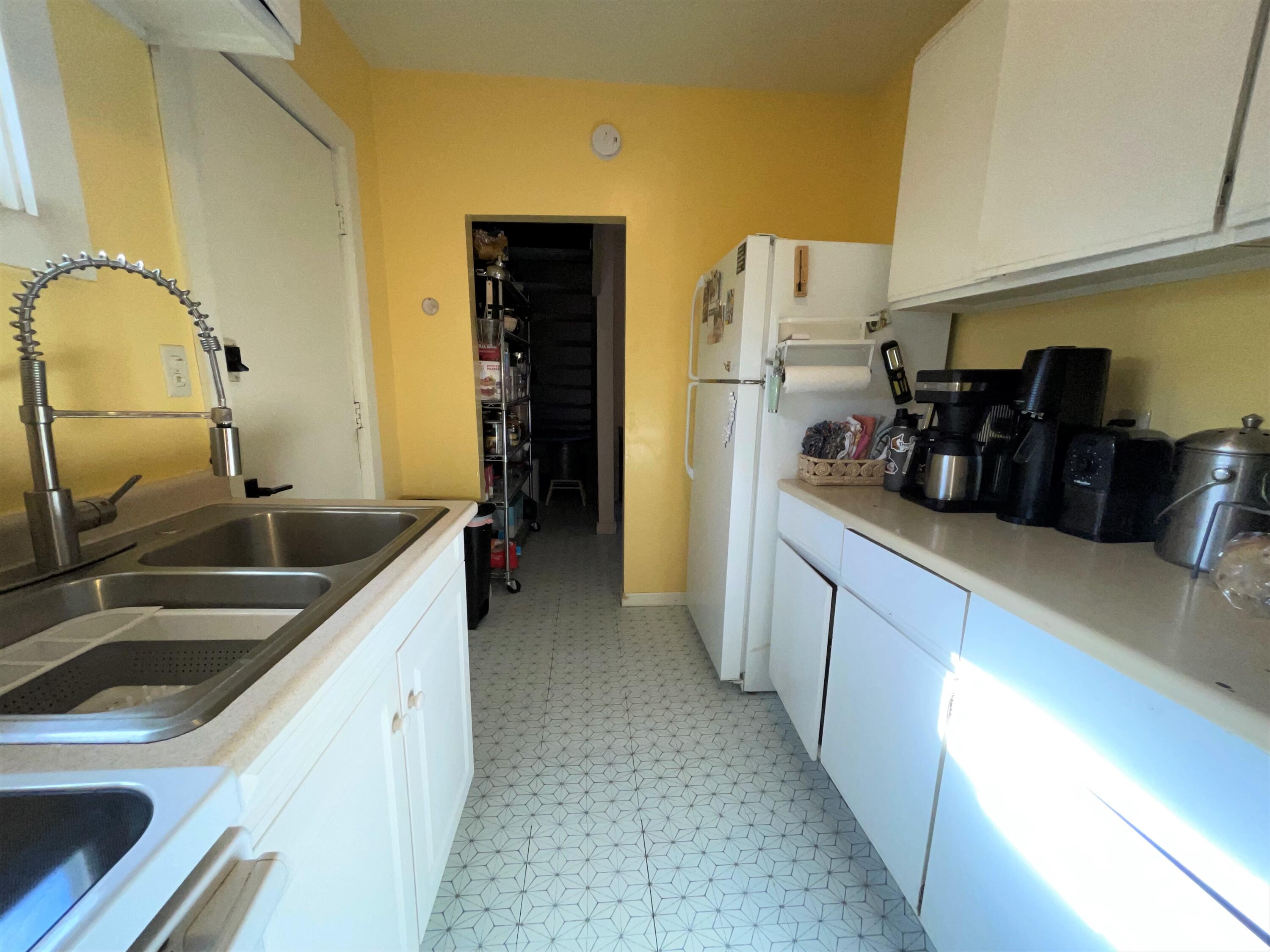 178 Seneca Road Benton Harbor, MI 49022 - Photo 20 of 42 IMG-1109