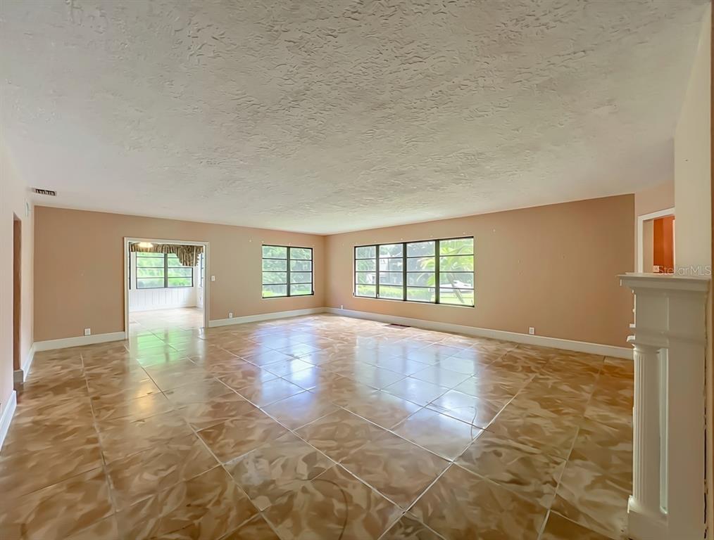 1661 Laurel Road Winter Park, FL 32789 - Photo 30 of 81 Gallery Image 30