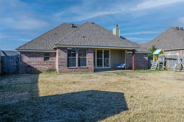 $279,000 | 3909 Le Brooke Lane, Benton, LA 71006