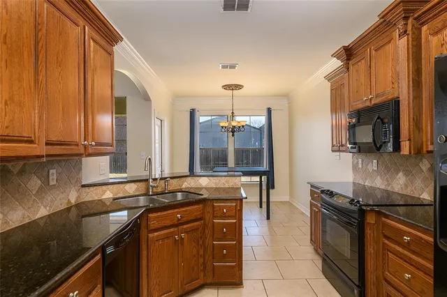 $279,000 | 3909 Le Brooke Lane, Benton, LA 71006