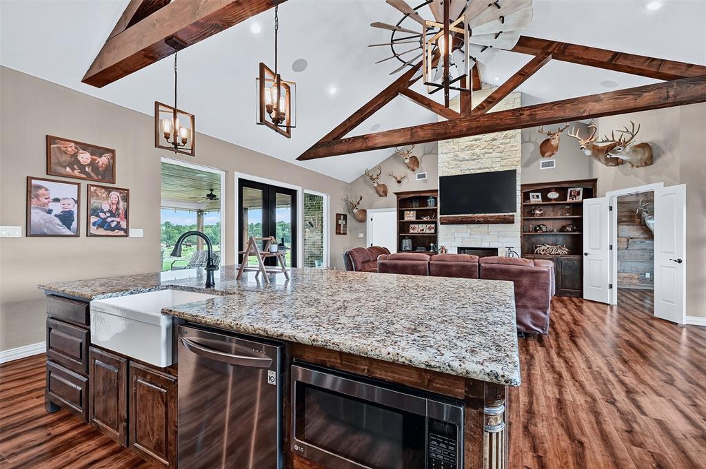 2340 Wright Road Sherman, TX 75092 - Photo 11 of 40 a kitchen with a table and chairs in it