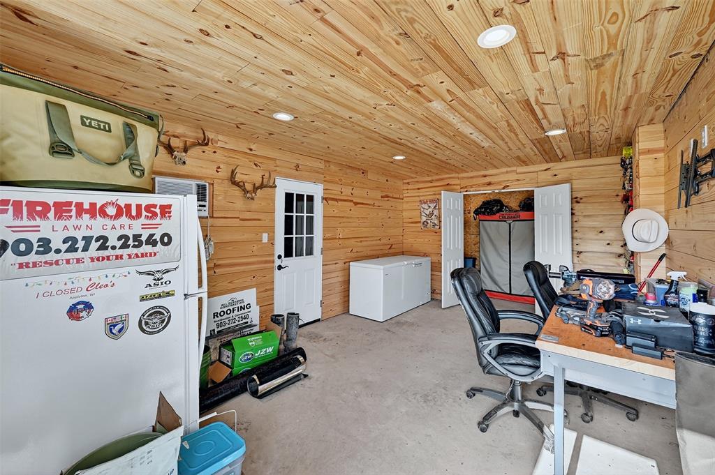 2340 Wright Road Sherman, TX 75092 - Photo 29 of 40 a room with musical instruments